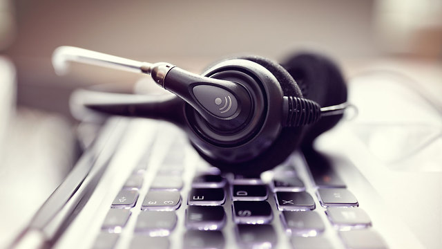 האזנה לשיחה והקלטת שיחות